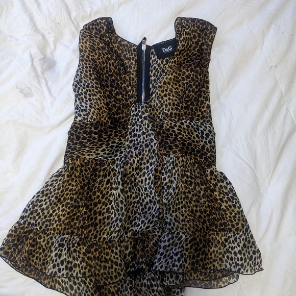 Dolce & Gabbana cheetah print silk peplum shirt - Picture 7 of 7